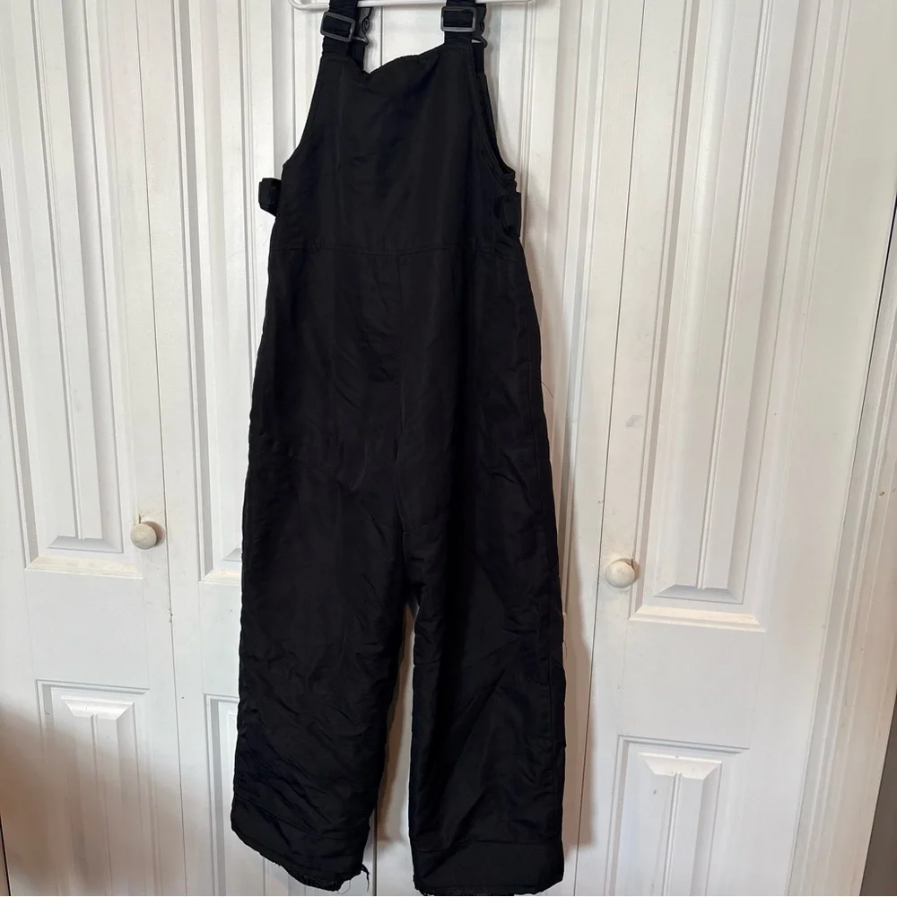 Cherokee Black Snow Overalls Size Medium‎